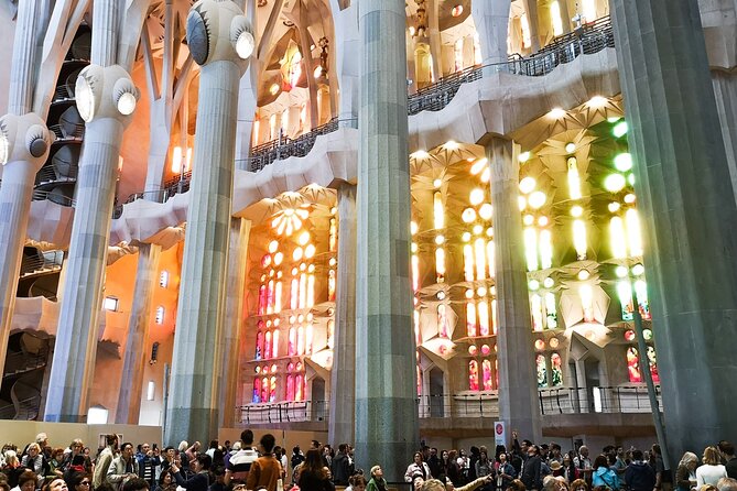 2-Day Tour: Gaudi & Sagrada Familia + Montserrat & Winery - A few practical tips that make your tour smoother