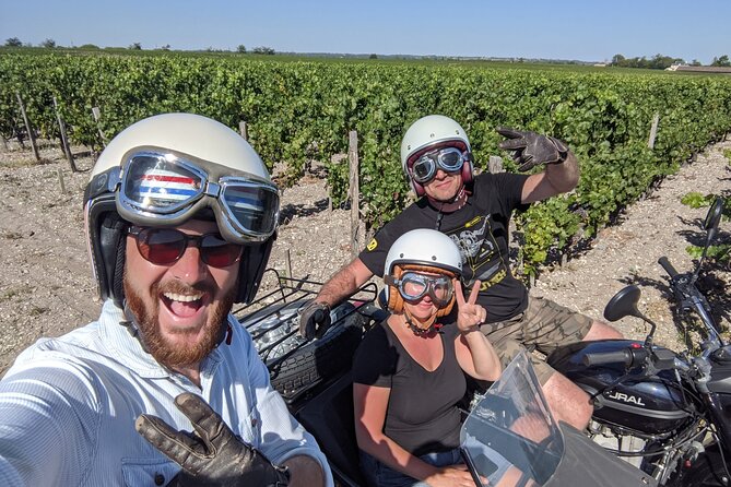2 in 1 - Visit of Bordeaux and excursion in a vineyard - Grosse Cloche and a 13th-Century Church: Stories You Can See