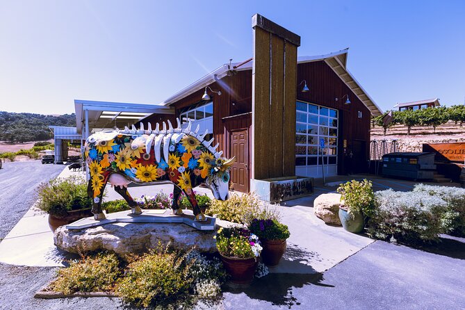 3-Winery Paso Robles Tour with Picnic Lunch & Tasting Fees - Stop 2: the family-owned “talk to humans” winery hour