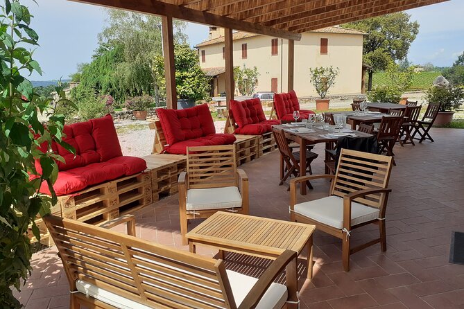 4 Wines Tasting with 2 Tuscan Cheeses & Tour at the winery - Getting There and Starting at Via di Perseto (San Casciano in Val di Pesa)