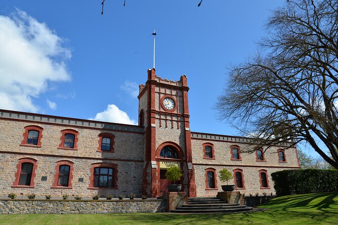 Adelaide Japanese Group Winery Day Tour in Barossa and Hahndorf - Hahndorf’s historic German village: 2 hours to wander your way