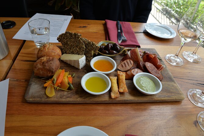 Adelaide Japanese Group Winery Day Tour in Barossa and Hahndorf - Barossa Valley Shiraz day: two top wineries and focused tastings