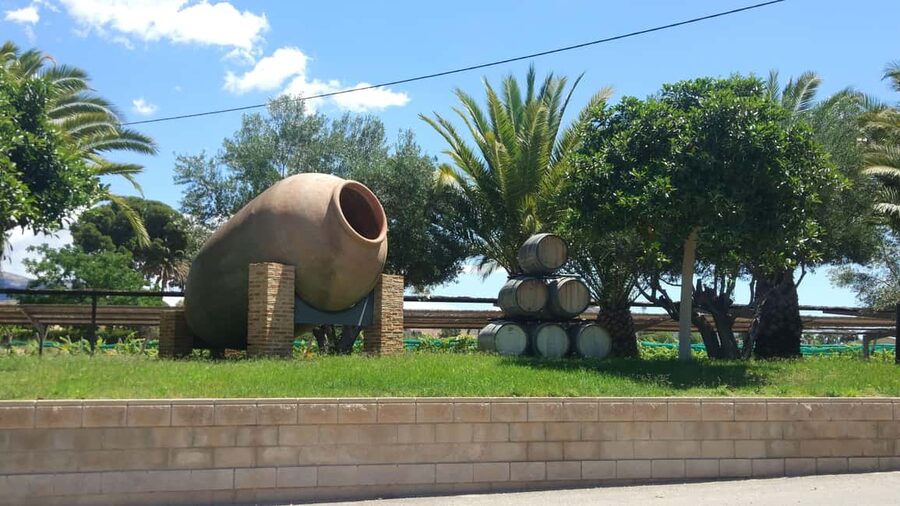 Alicante: Historic Winery Guided Tour + Wine Tasting / Private Transportation - Entering the Novelda Countryside with a Private BMW Ride