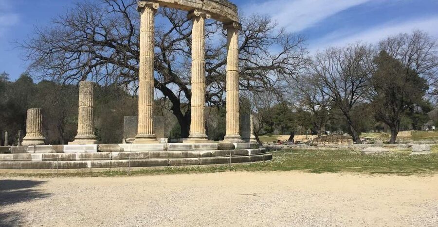 Ancient Olympia: Private Tour site, museum, bee farm, winery - At the archaeological site: 1 hour that you can actually use