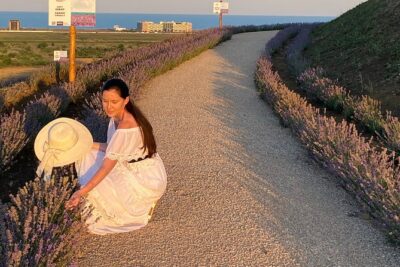 Aroma sampling of 5 Bulgarian Lavender varieties at DiVes Winery - Complimentary DiVes wine: why it fits (and when to sip)