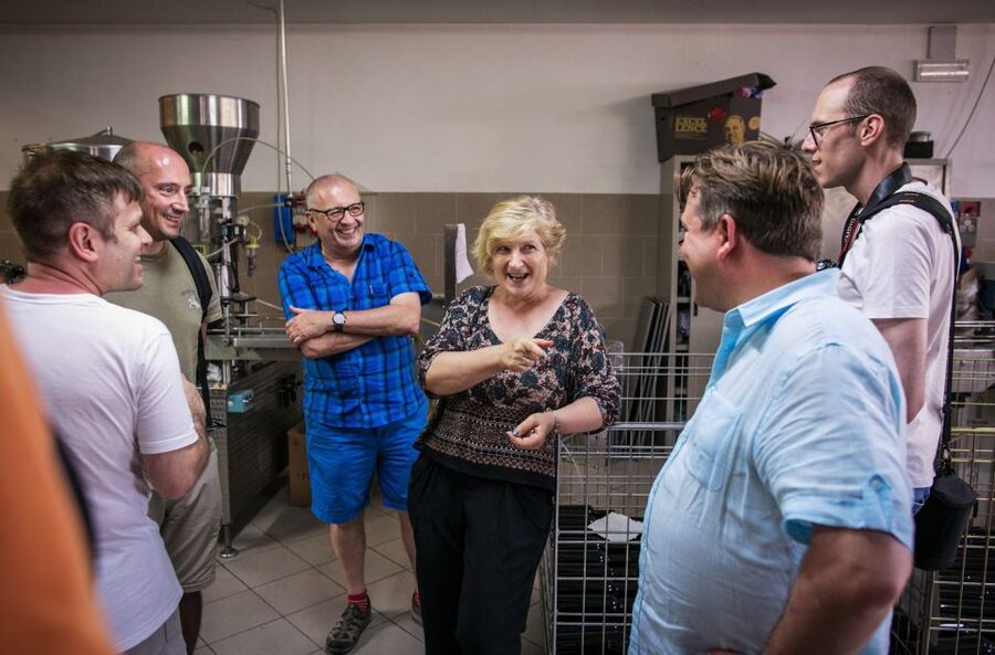 Assisi: Organic Winery Tour with Tastings & Typical Food - Group Size, Languages, and Comfort Details That Matter