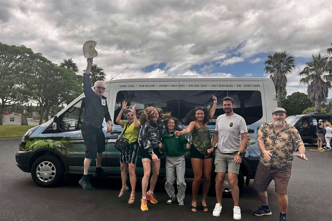 Auckland West Vineyard Tour with lunch and tastings incl - Why this Auckland West Vineyard Tour beats a DIY wine day