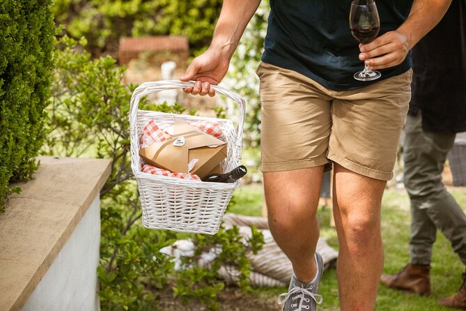 Audrey Wilkinson Vineyard: Picnic with Wine Masterclass Tasting - Price, Timing, and Logistics: What You Should Plan For