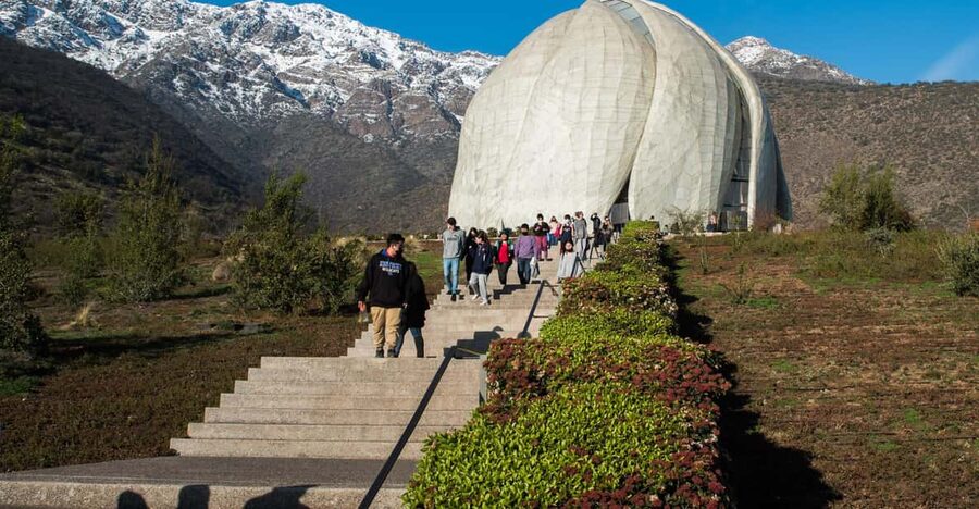 Bahá’í Temple, Winery and Lapis Lazuli + Private Transport - A 7.5-hour Santiago route that feels efficient, not frantic