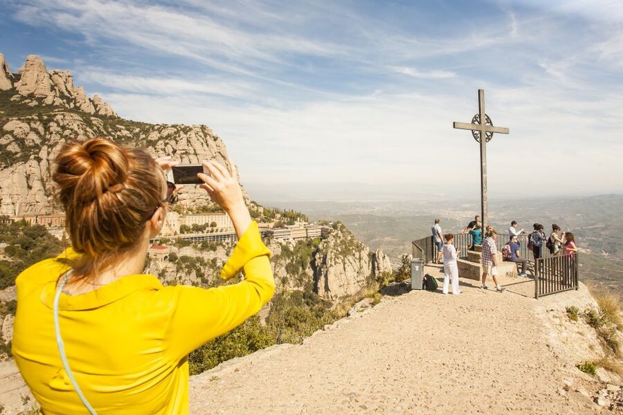 Barcelona: Montserrat with Winery Visit and Farmhouse Lunch - The Museum of Montserrat: What You Gain When You Go In