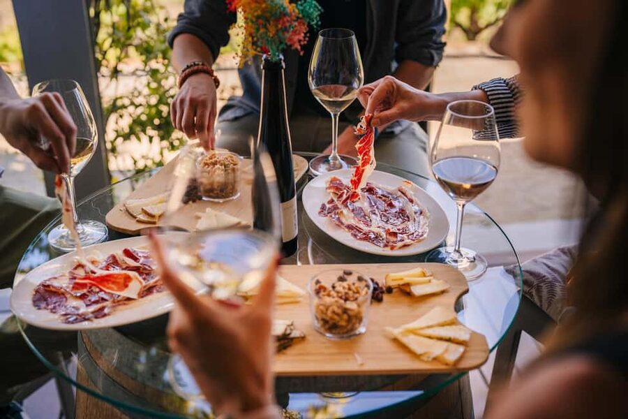 Barcelona: Sailing Cruise & Vineyard Tour with Wine Tasting - Sailing From Barcelona to Alella: why this combo feels different