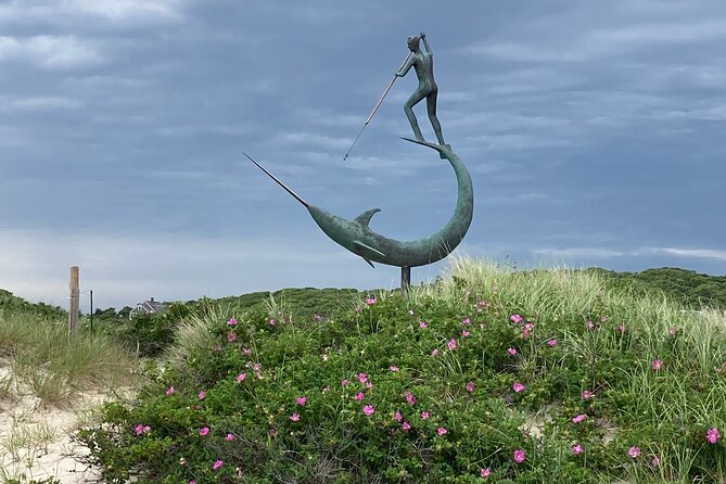 Best of Martha's Vineyard 3 hour Full-Island Tour - Whaling-Captain Church and the Edgartown Harbor Lighthouse Views