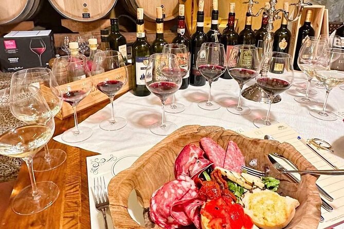 Best Winery with Restaurant and wine tasting from Florence - Professional photos for keepsakes, led by Lorenzo