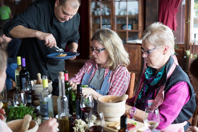 Bodegas Monje Winery Ticket w/Wine Tasting & Mojo Sauce Workshop - Should You Book This Mojo Workshop?