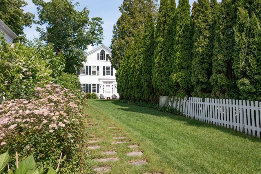 Boston: Martha's Vineyard Day Trip with Optional Island Tour - Staff You’ll Appreciate: Drivers, Guides, and the Human Touch