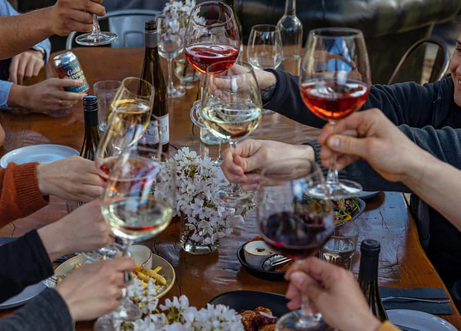Boutique Winery Half-Day Tour & Vineyard Platter-Style Lunch - Central Otago in a half day: four tastings plus an actual lunch