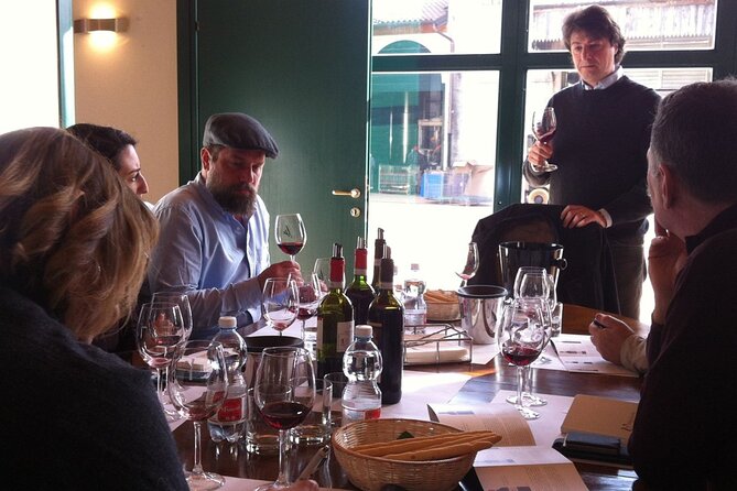 Boutique Winery Tour & Tasting in Valpolicella - Vineyard walk plus Pergola Veronese: the farming that shapes your glass