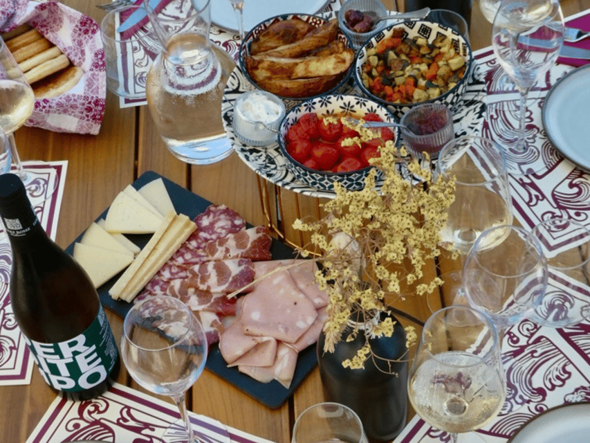 Boutique Winery Tour with Wine Tasting & Food in Bologna - Four wines in a smart progression: bubbles, whites, and Merlot