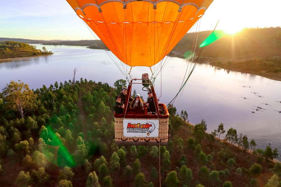 Brisbane: Hot Air Balloon Flight with Vineyard Breakfast - Transfers, Timing, and Brisbane Drop-Offs: How the Day Runs