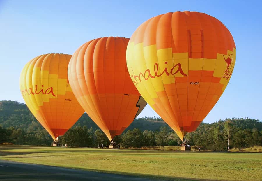 Brisbane: Hot Air Balloon Flight with Vineyard Breakfast - Getting to the Launch: The Pre-Dawn Coach Ride and Inflation Moment