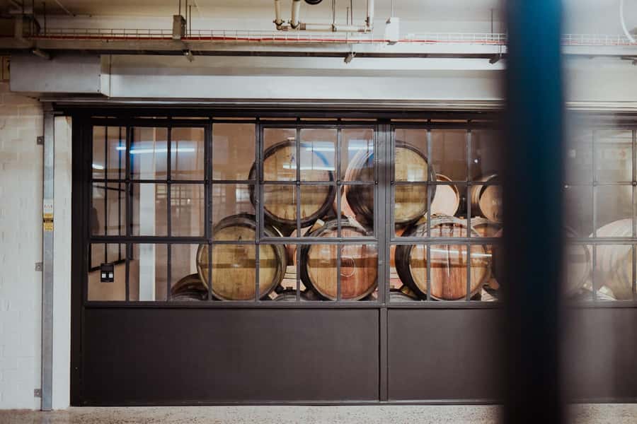Cape Town: Urban Winery Cellar Tour & Tastings - Your start point in Gardens: Flour Market vs. Minimalist Wines