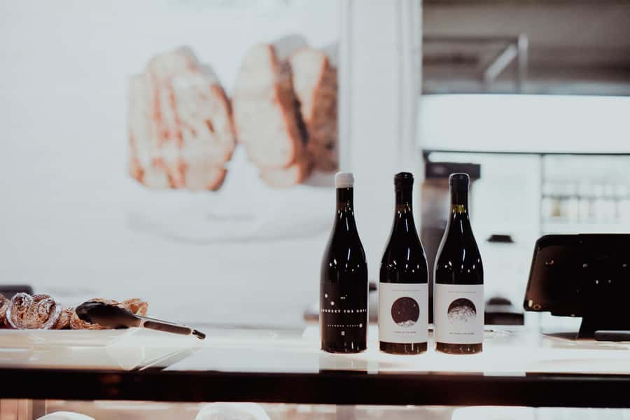 Cape Town: Urban Winery Cellar Tour & Tastings - Guides, language, and the kind of attention you’ll get