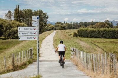 Cape Winery Cycle Tour - 6 wineries, self-guided - Getting started in Napier: the shuttles that make the day work