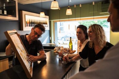 Chablis: Visit of the Grand Cru vineyard - Starting at Domaine Céline et Frédéric Gueguen (and how the timing works)