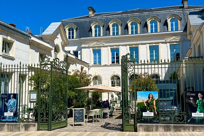 Champagne Picnic and Tasting on Vineyard. Private Tour from Paris - Timing, pacing, and what to wear