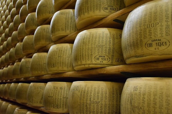 Chianti Classico and Super Tuscan 3 Winery Tour - Stop 2: vineyards, tastings, and olive oil that changes how you think