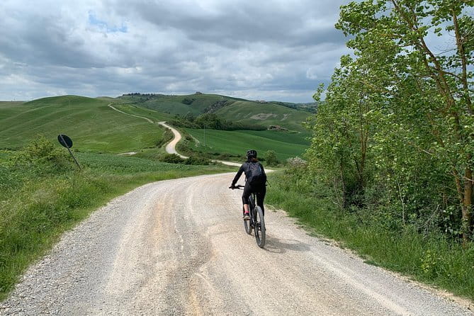 Chianti Delights: A Tale Of Two Wineries With A Vineyard Dinner - The ride to Panzano/Chianti: why the drive is part of the value