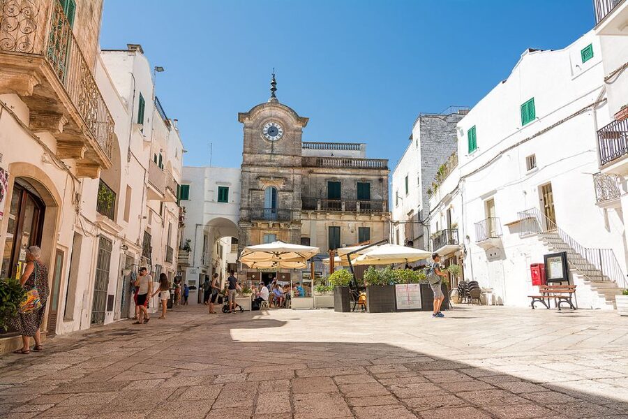 Cisternino: Guided e-bike tour to winery & oil mill - Wine tasting and local snacks: what’s included locally for €13