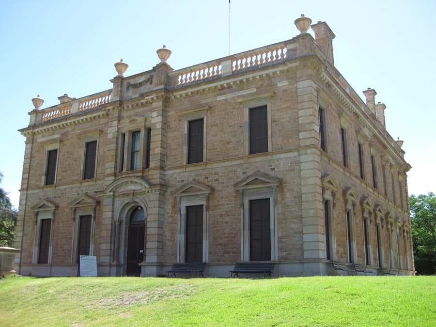 Clare Valley Wine Escape - Taylor Wines: Vineyard Tour and State-of-the-Art Winemaking