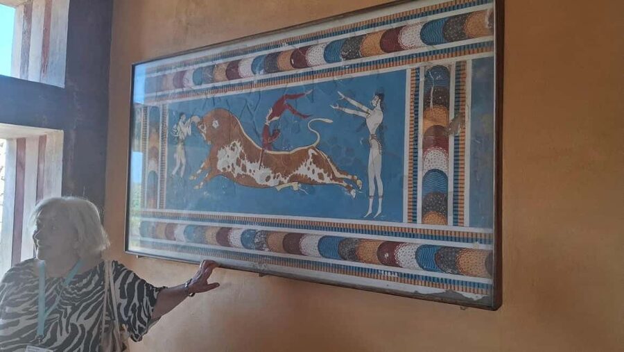 Crete: Knossos Palace, Winery & Olive Oil Tour with Lunch - Olive oil tasting and production: learning why extra virgin matters