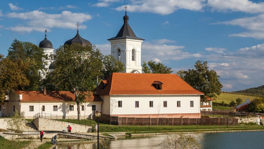 Day trip to Moldova - visit Chisinau and Cricova Winery - From Iași to Chisinau and Cricova: How This Day Trip Fits Together