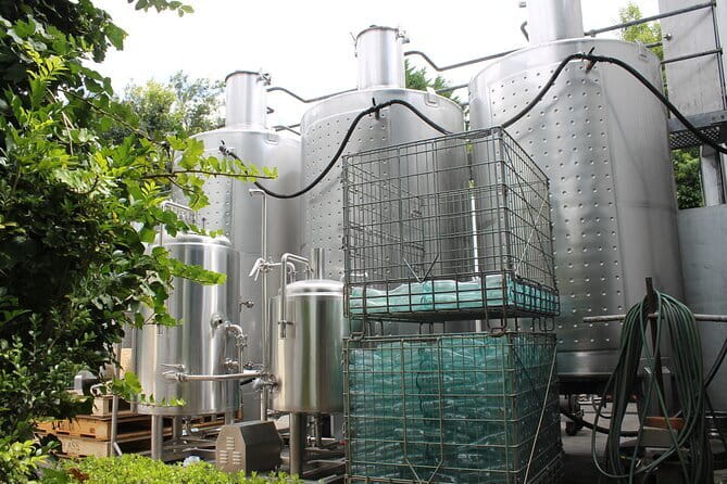 Deluxe Winery Tour to Tamborine Mountain (Mon-Tues) - Tamborine Mountain Distillery: liqueurs that shift the flavor mood