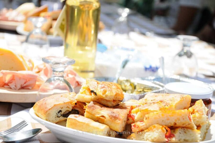 Dinner in the vineyard and wine tasting under the stars - The meal sequence: five-course appetizers to fruit and dessert