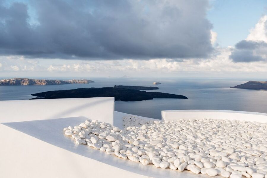 Discover Santorini: Prehistoric Akrotiri & Winery Tour - Wine tasting at a family estate: what you’ll learn over a pour