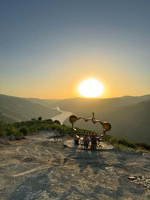 Douro Valley: Private 4wd Tour, Winery Visit, Boat & Lunch - Key highlights worth showing up for