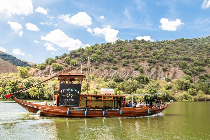 Douro Valley: private tour with lunch and wine estate all inclusive - Cais do Pinhão Rabelo Boat Cruise: the classic Douro moment