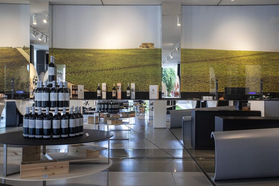 Duca di Salaparuta Winery : Tour Doc Sicily - Tasting 5 wines with Grillo and Nero d’Avola (and 5 food pairings)