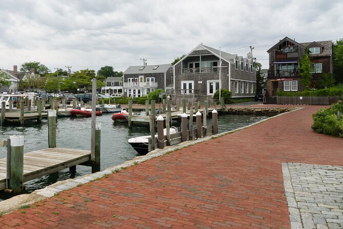 Edgartown Martha’s Vineyard Self-Guided (GPS) Audio Walking Tour - Entering Edgartown with GPS narration instead of a guide