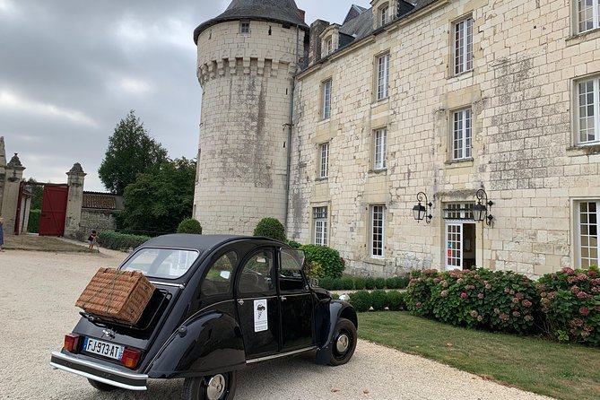 English Speaking Loire Winery Tours originating from Chinon - Picnic Lunch That Avoids the Usual Tourist Stuff