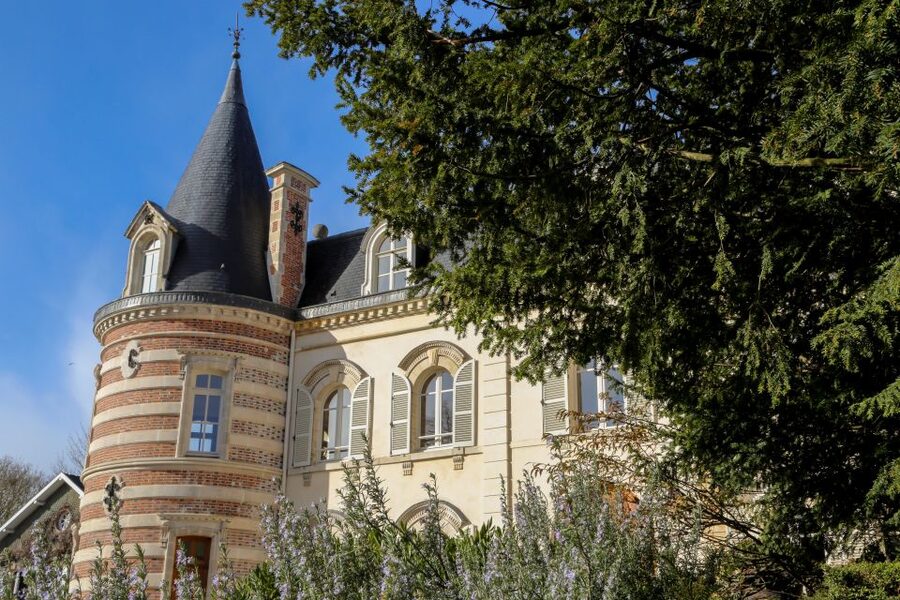 Epernay: Winery and Cellar Tour with Champagne Tasting - Meeting the Family Growers and Their Three-Generation Way of Doing Things