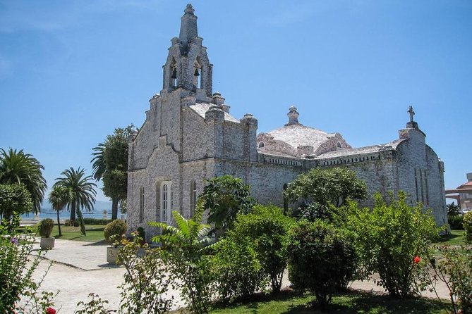 Excursion to Rias Baixas with Winery - Optional mussel boat - Isla de la Toja: soap factory past and a chapel covered in shells