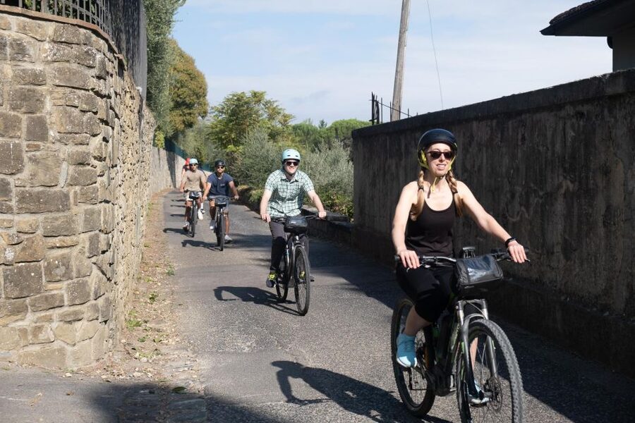 Florence: Chianti E-Bike Tour with Tuscan Lunch & Winery - Price and value: what $175 buys you (and why it’s not just a ride)