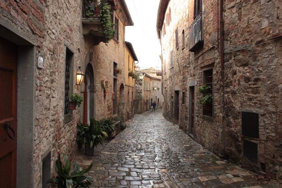 Florence: Chianti Villages, San Gimignano and Winery Tour - Greve in Chianti Winery: tastings that actually teach you something