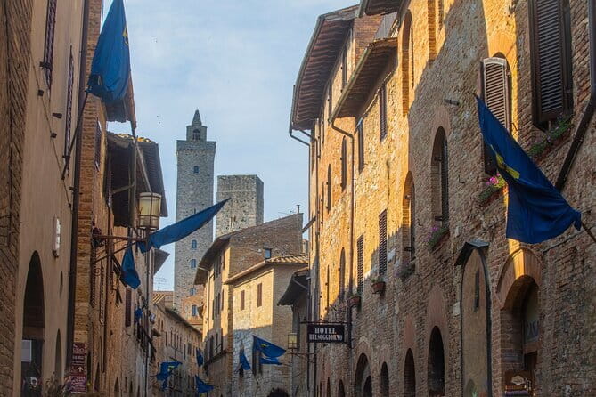 Florence: Siena & San Gimignano with Dinner in a Boutique Winery - Who should book this Siena–San Gimignano day trip (and who should skip it)