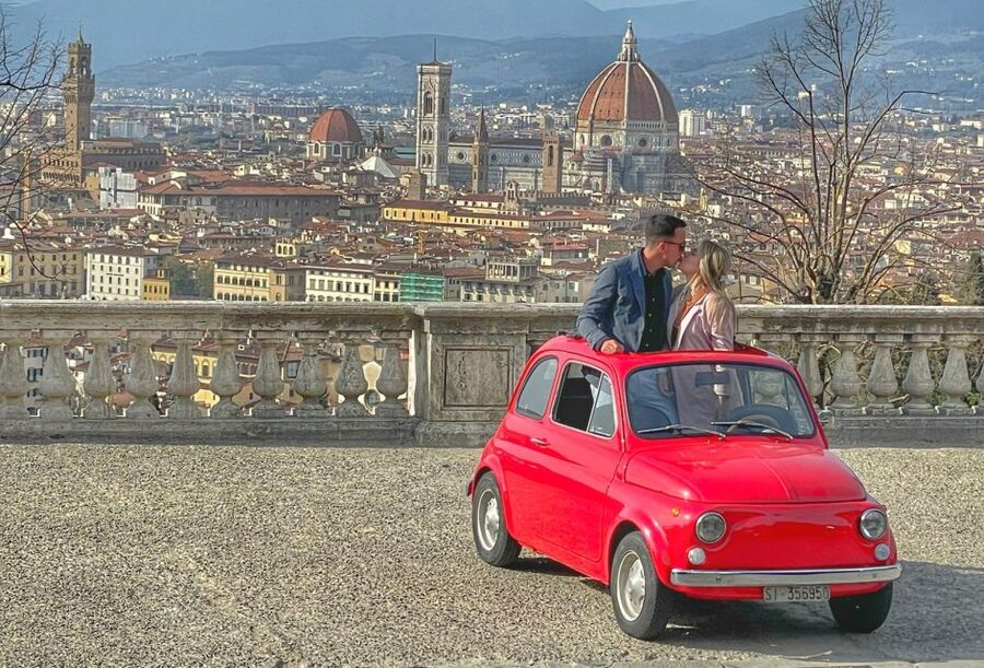 Florence: Vintage Fiat 500 Tour with Wine Tasting at Winery - Winery tasting at a family farm: wine, olive oil, and a real Tuscan plate