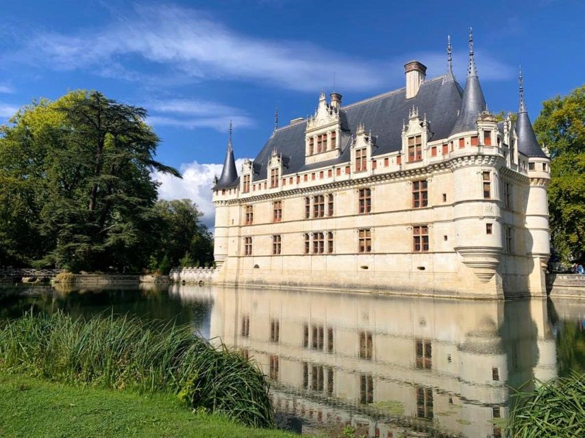 From Amboise: Villandry, Azay-le-Rideau & Local Wineries - Villandry gardens: getting the most from maze, water, and vegetable plots